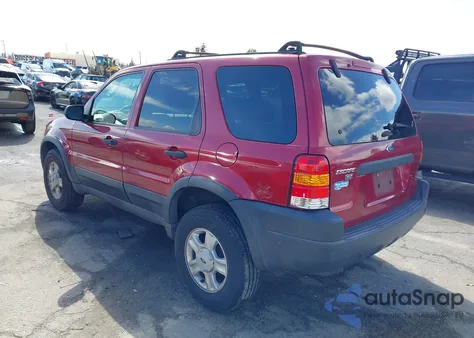 2003 Ford Escape Xlt z USA, uszkodzony, nr VIN 1FMYU93123KB74415